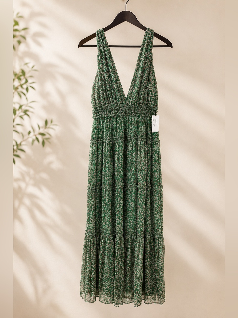 ASTR The Label Edessa Dress | NWT Green Floral Tiered Maxi Dress Size L